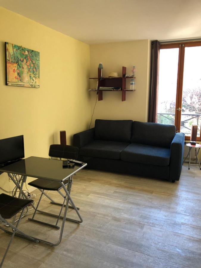 23 Rue De La Chapelle Paris Exterior foto